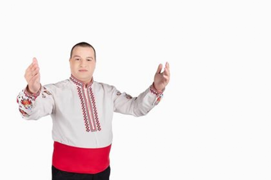 Потомък на легендарния народен певец Павел Сираков му посвети песен